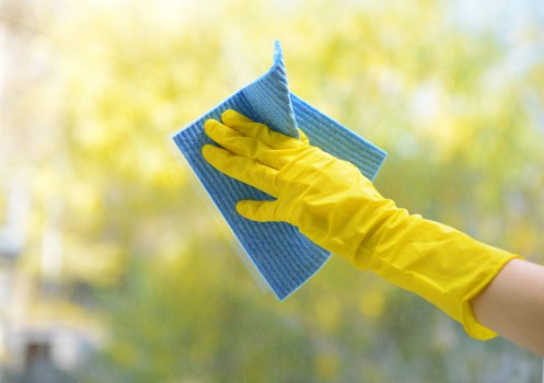Commercial deep cleaning service in a London office environment